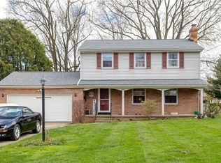 2949 Algonquin Dr, Poland, OH