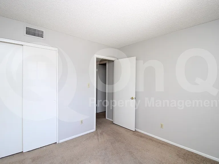 600 S Dobson Rd #41 — Photo 21