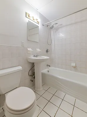 Rented by J Misrahi Realty Corp | media 40