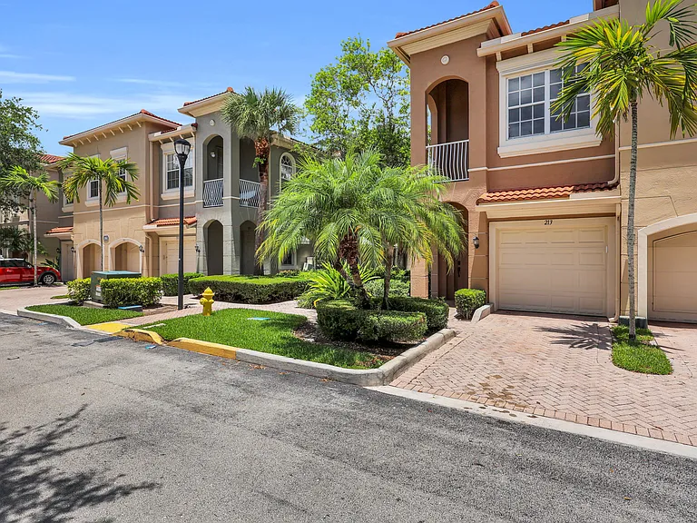 4851 Bonsai Cir #213 — Photo 2