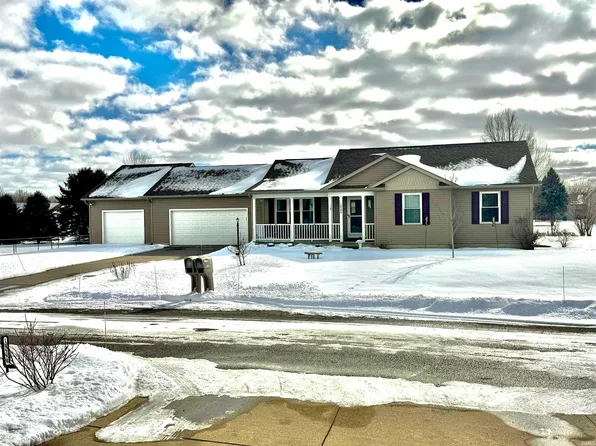 10595 Oriole Ln, Plymouth, IN 46563