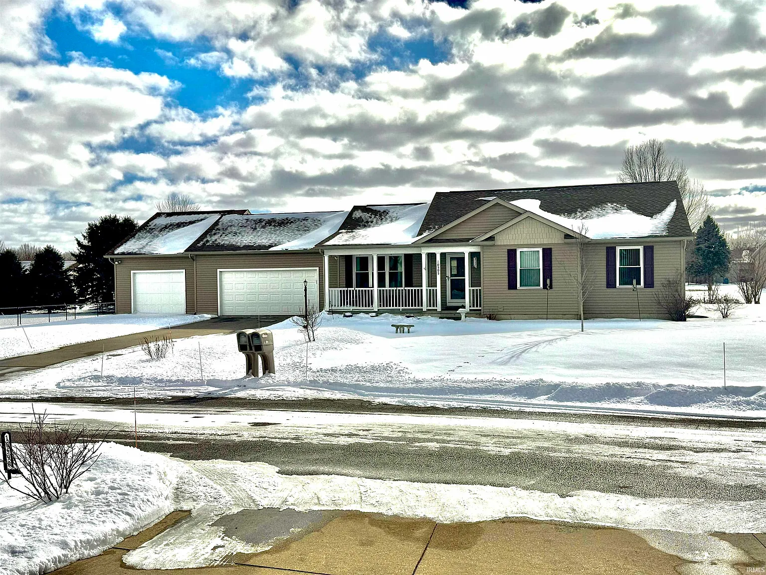 10595 Oriole Ln photo 1