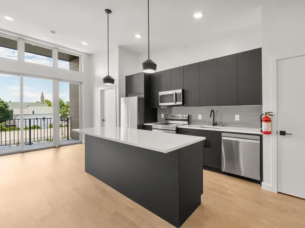 952 Broadway image 1 of 17