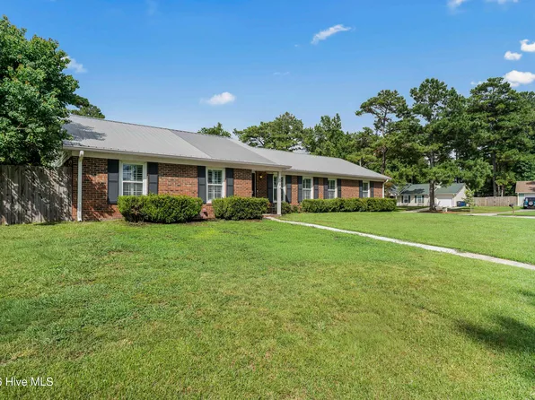 120 Silver Leaf Drive, Jacksonville, NC 28546