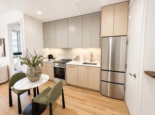 250 W 49th St #4061, New York, NY 10019