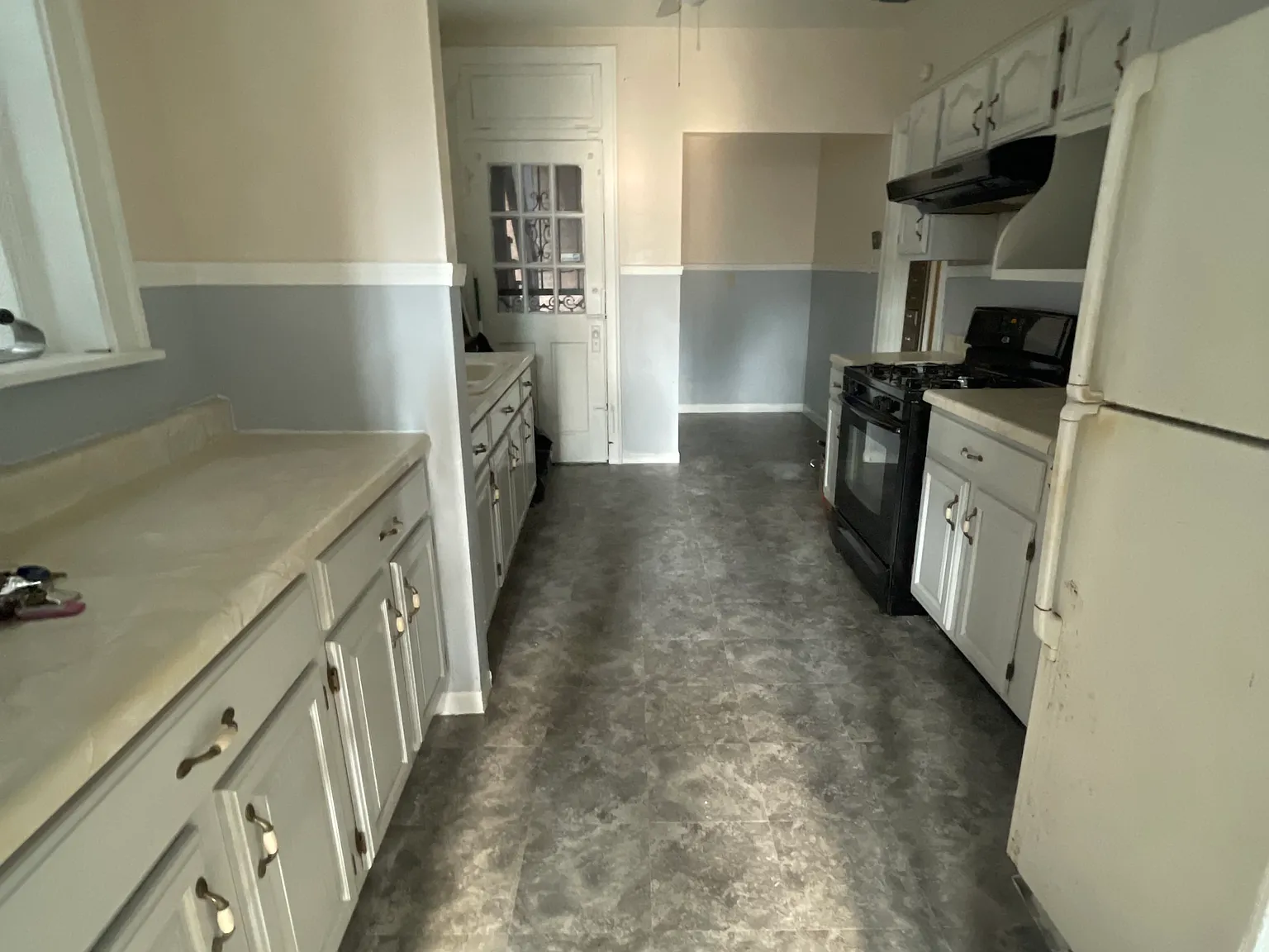 4 bed, 1800 sqft, $1,800 — Photo 2
