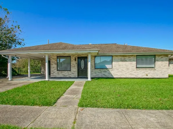 2328 Congressman Hebert Dr, Chalmette, LA 70043
