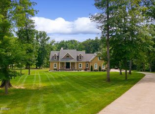 1012 Mullins Ln, Louisville, KY 40245