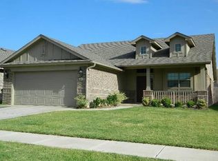 18521 Agua Dr, Edmond, OK 73012