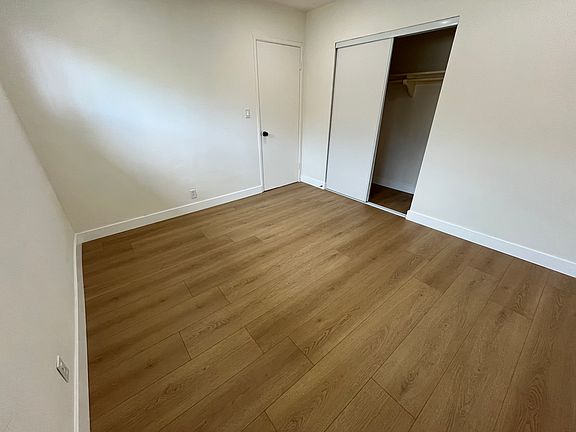 5th image of 2651 Parkway Dr