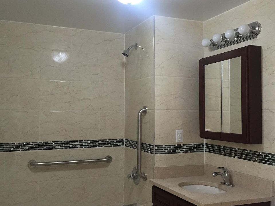 1st image of 13621 Latimer Pl #3FL