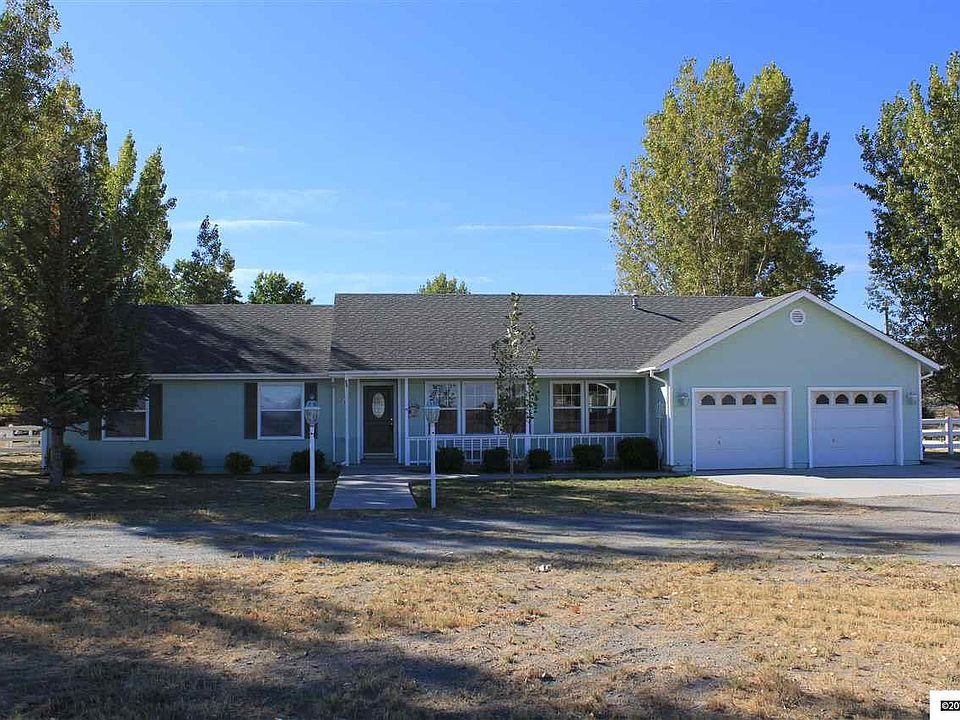 1st image of 11 Ashley Dr