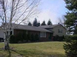 50303 Willow Rd, Belleville, MI 48111