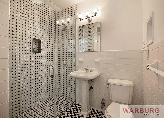 Sold by Warburg | media 3