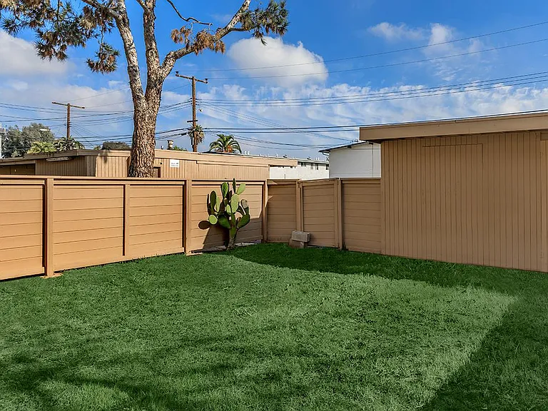 Sea Breeze Rental Townhomes — Photo 25