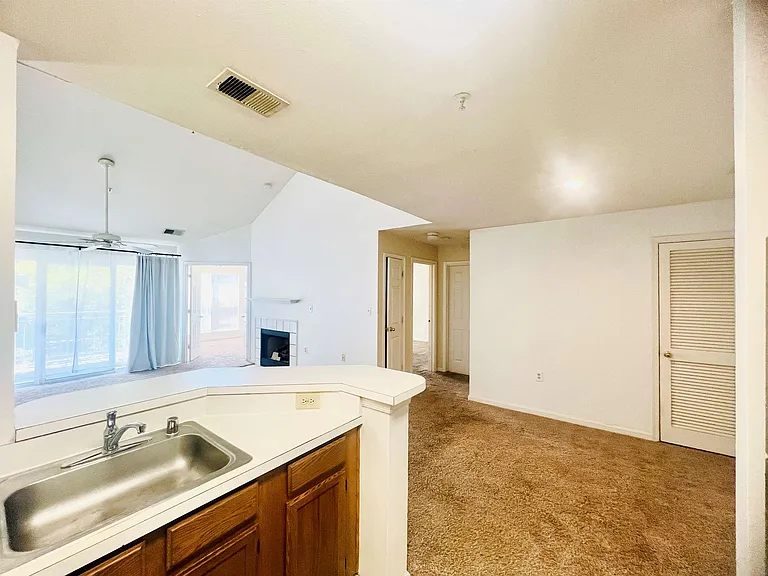 3402 Bitterwood Pl #B301 — Photo 5