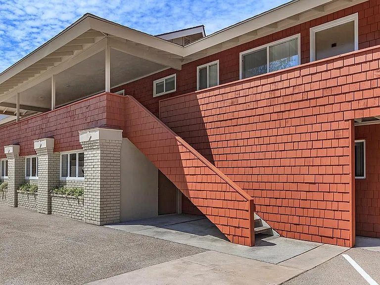 Terraces at Del Mar — Photo 14