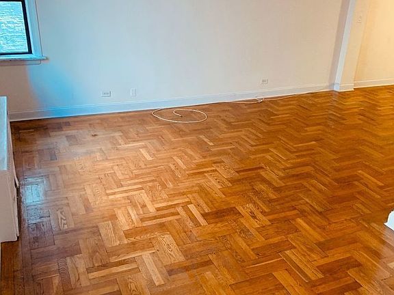 4th image of 101 E 16th St #3A