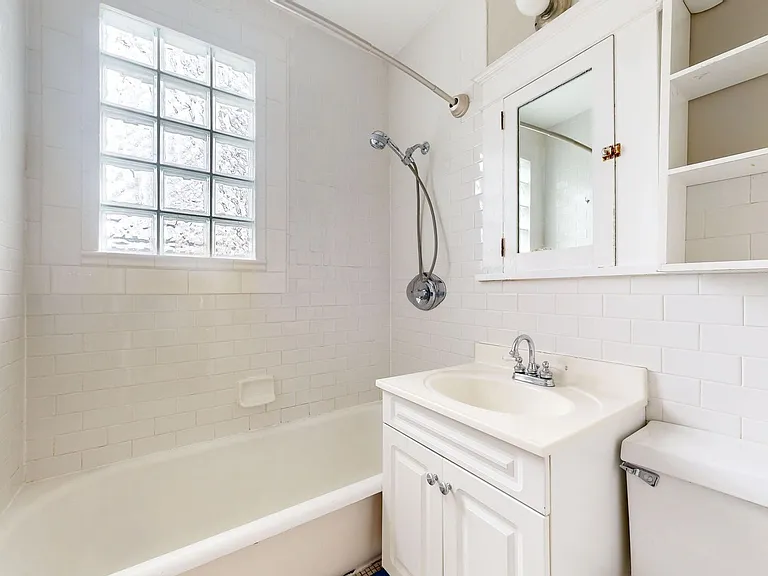 712 Harrison St — Photo 14