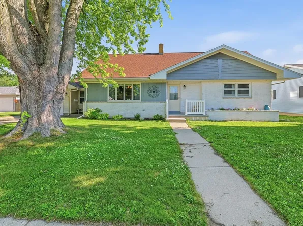 608 Tulip Ln, Waupun, WI 53963