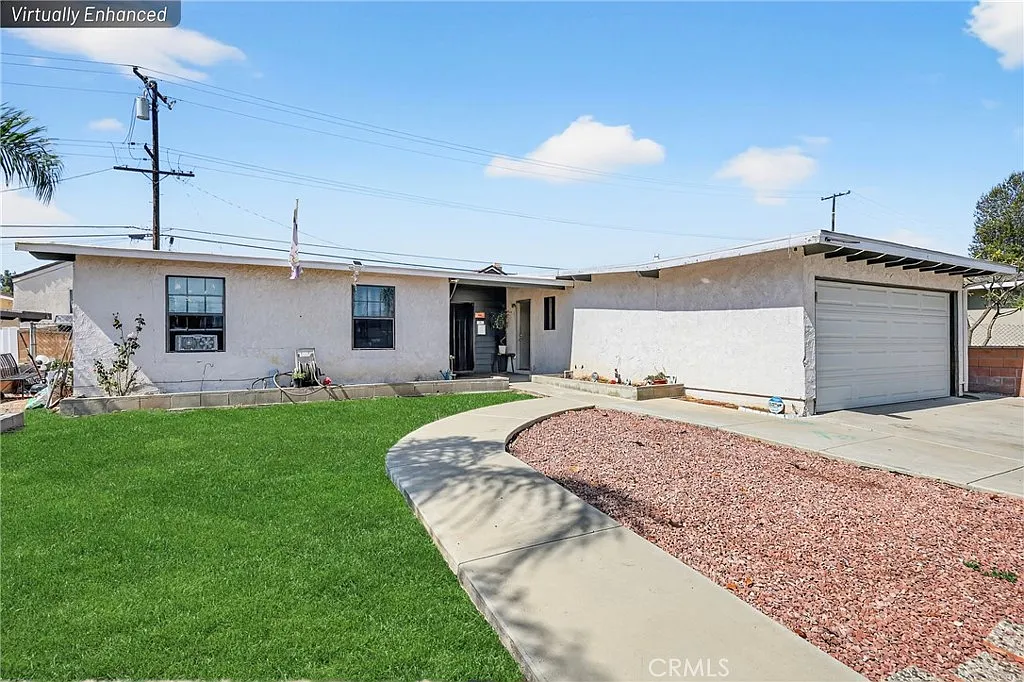 4 bed, 1515 sqft, $3,500 — Photo 1