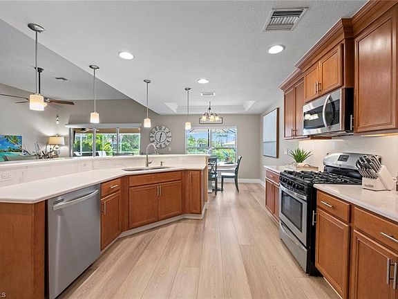 2nd image of 9063 Astonia WAY