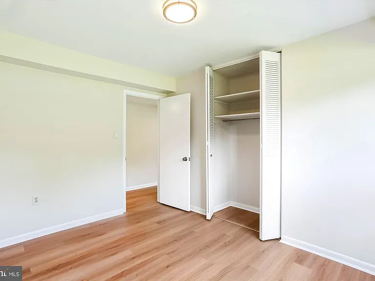 10601 Weymouth St #4 — Photo 20