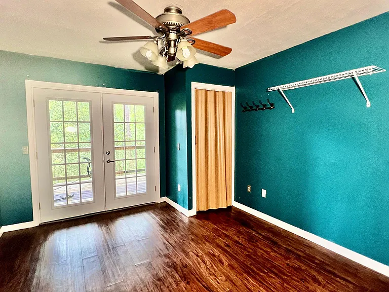 208 Timberlake Dr — Photo 22