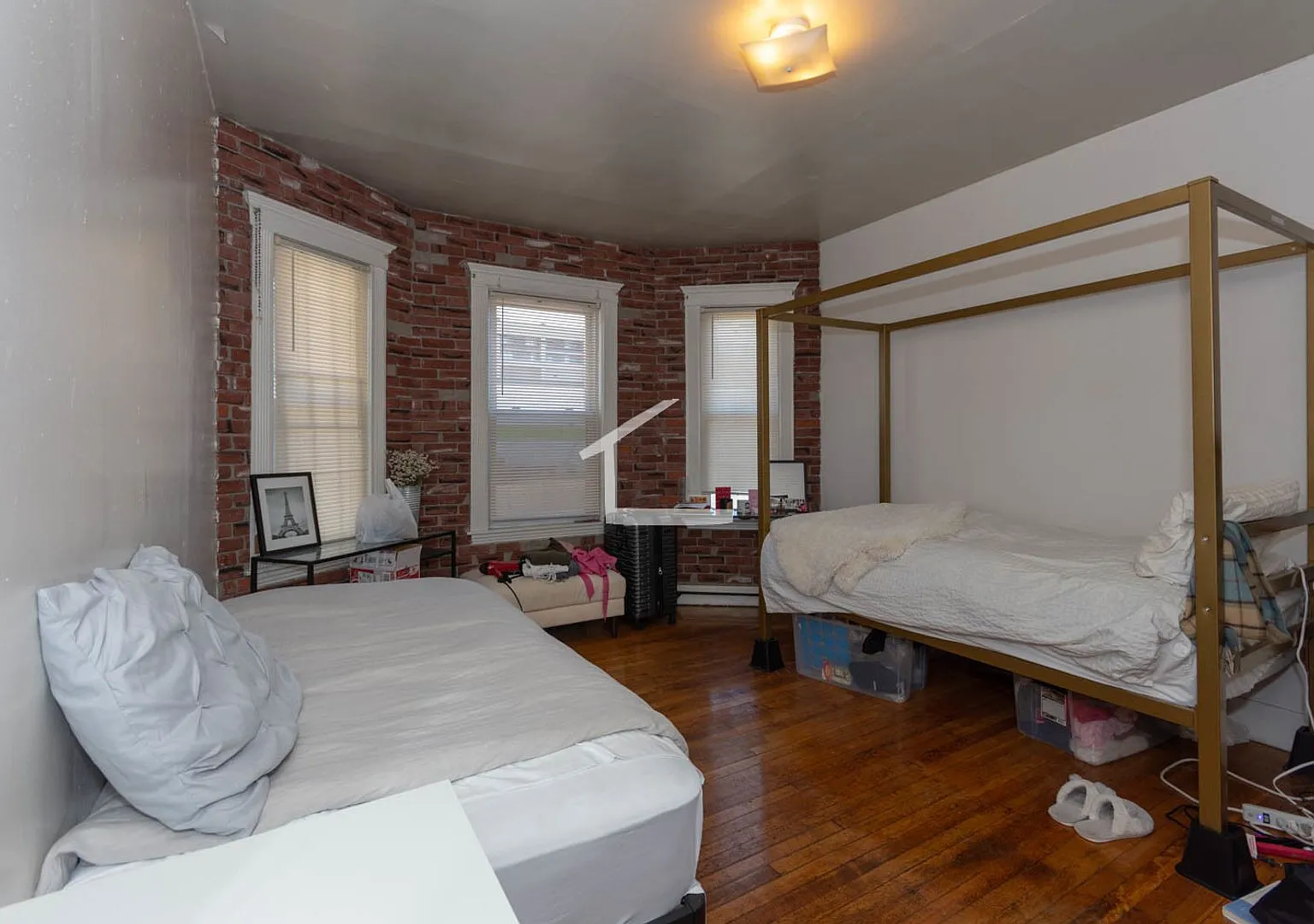 Huge 3 bed near BU and the Green Line in Allston! — Photo 4