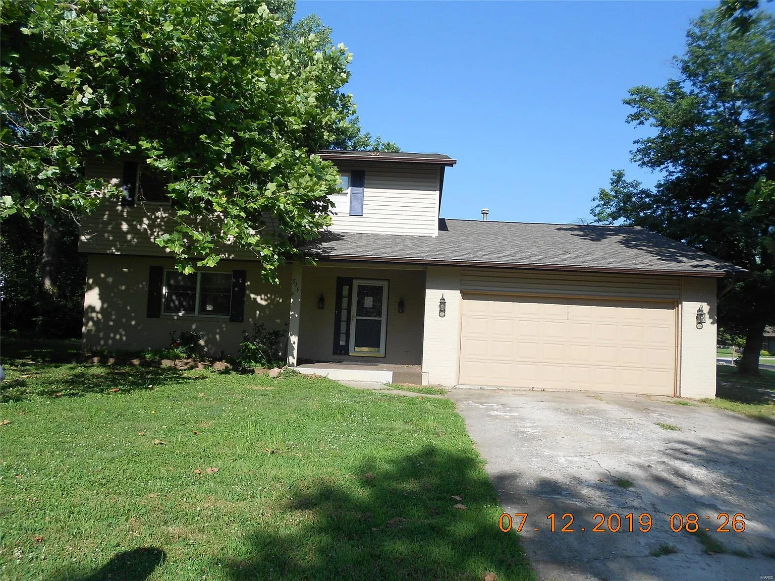 516 Oakwood Dr photo 1