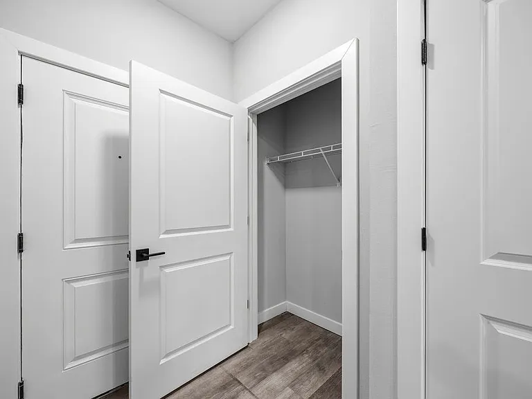 Zephyr Apartments — Photo 17