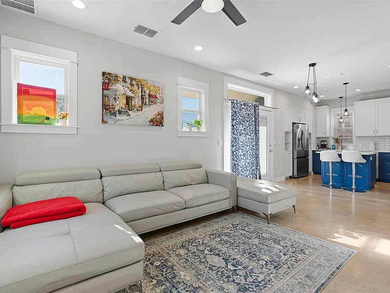 1809 Chestnut Ave #2 — Photo 3