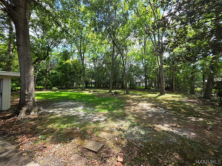 2663 Ashlawn Dr — Photo 13
