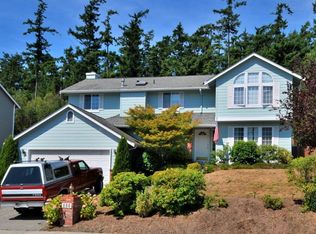 880 SW Eagle Vista Ave, Oak Harbor, WA 98277
