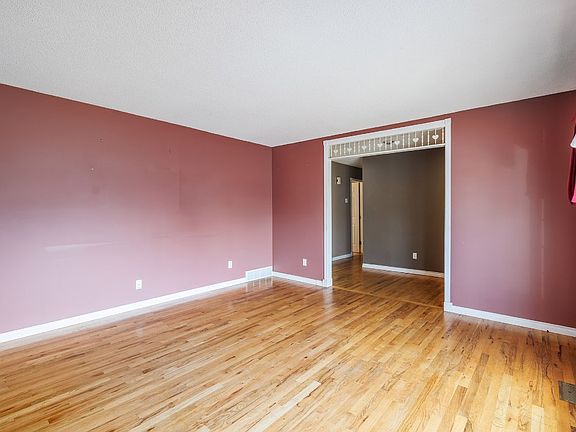 5th image of 975 Neptune Rd