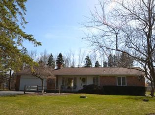 4958 E River Rd, Freeland, MI 48623