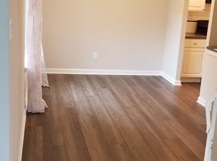 700 Ardmore Ave APT 405, Ardmore, PA 19003
