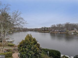 11074 Thrush Ridge Rd, Reston, VA 20191