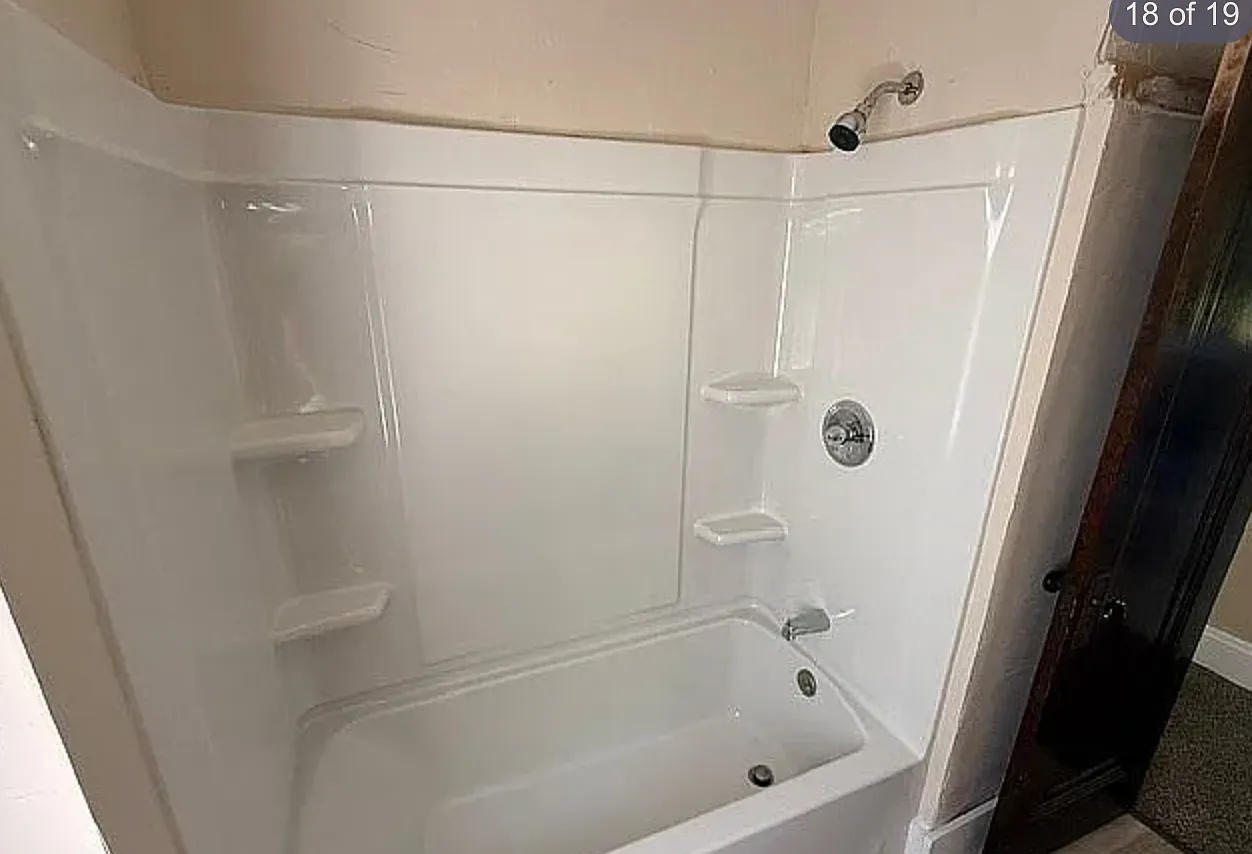 2 bed, $950 — Photo 2
