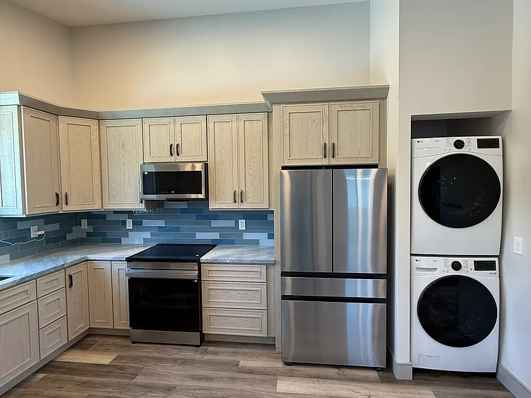 801 Vale View Dr #B — Photo 33