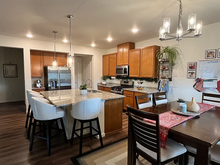 1841 S Dunkirk St #204 — Photo 2