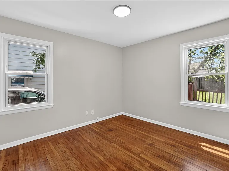 13776 Shady Oak Blvd — Photo 10