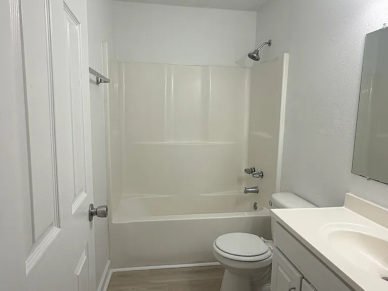 341 East Dr — Photo 10