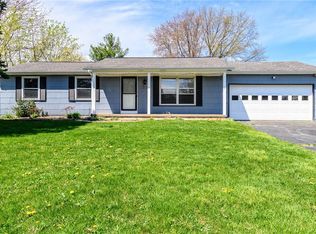 123 Wye Bridge Dr, Rochester, NY 14612