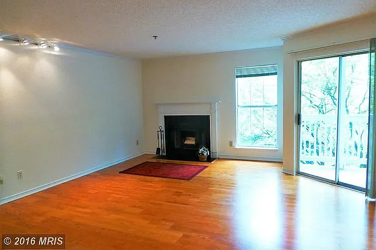 1524 Lincoln Way #311