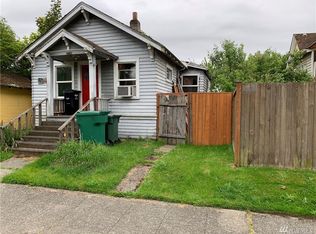 2711 NW 70th St, Seattle, WA 98117