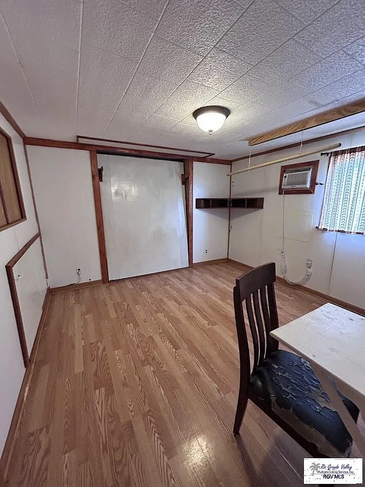 3 bed, 2.0 bath, 1200 sqft, $1,000 — Photo 3