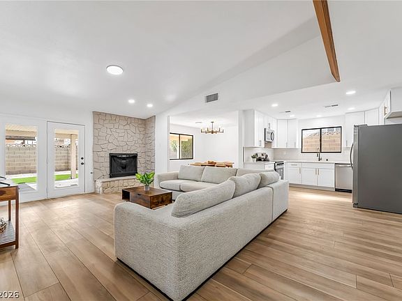 4th image of 4339 Cartegena Way