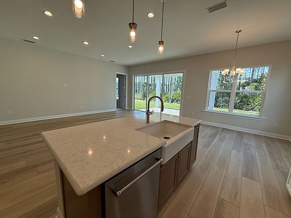 2nd image of 210 Dalton Mill Dr