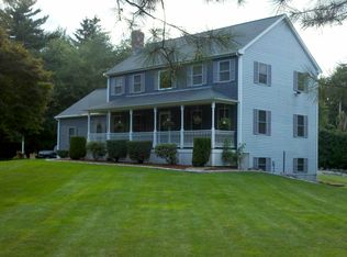 572 Plymouth St, Holbrook, MA 02343